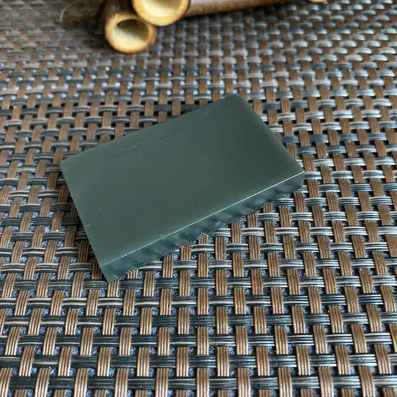 Natural Kunlun Jade Rough Nephrite Raw (40g,5.3X3.3X0.7cm)