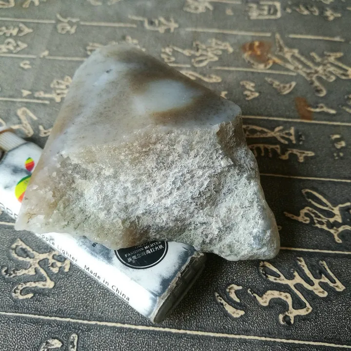 Natural Siberian Jade Rough Nephrite Raw (151g, 7X5X3.1cm)