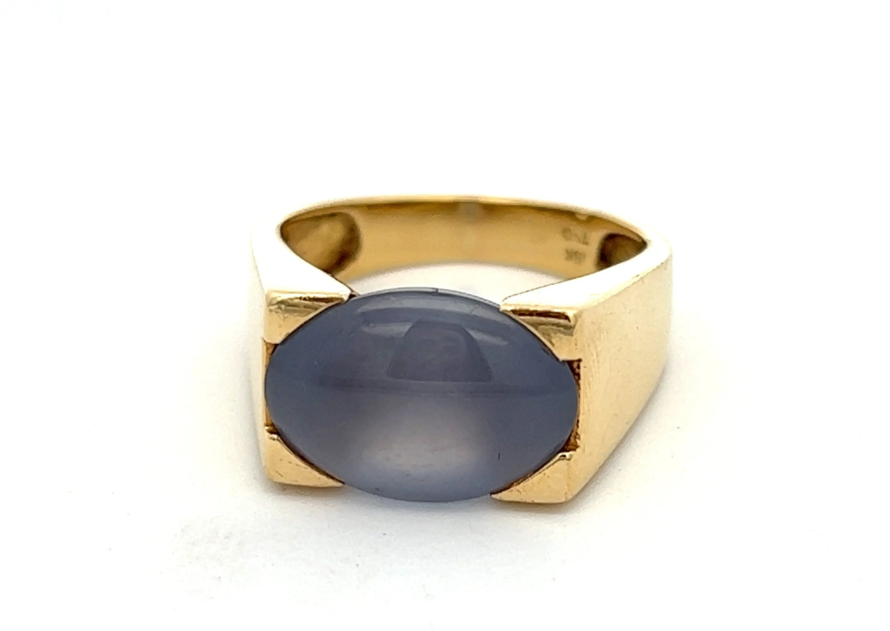 Purple Jade 18ct Yellow Gold Ring