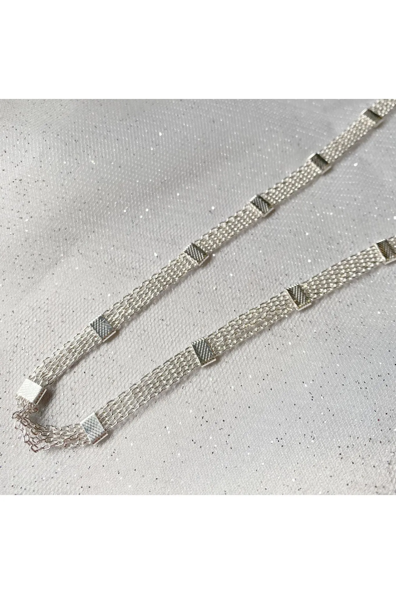 QueenMee Accessories Silver Chain Headband