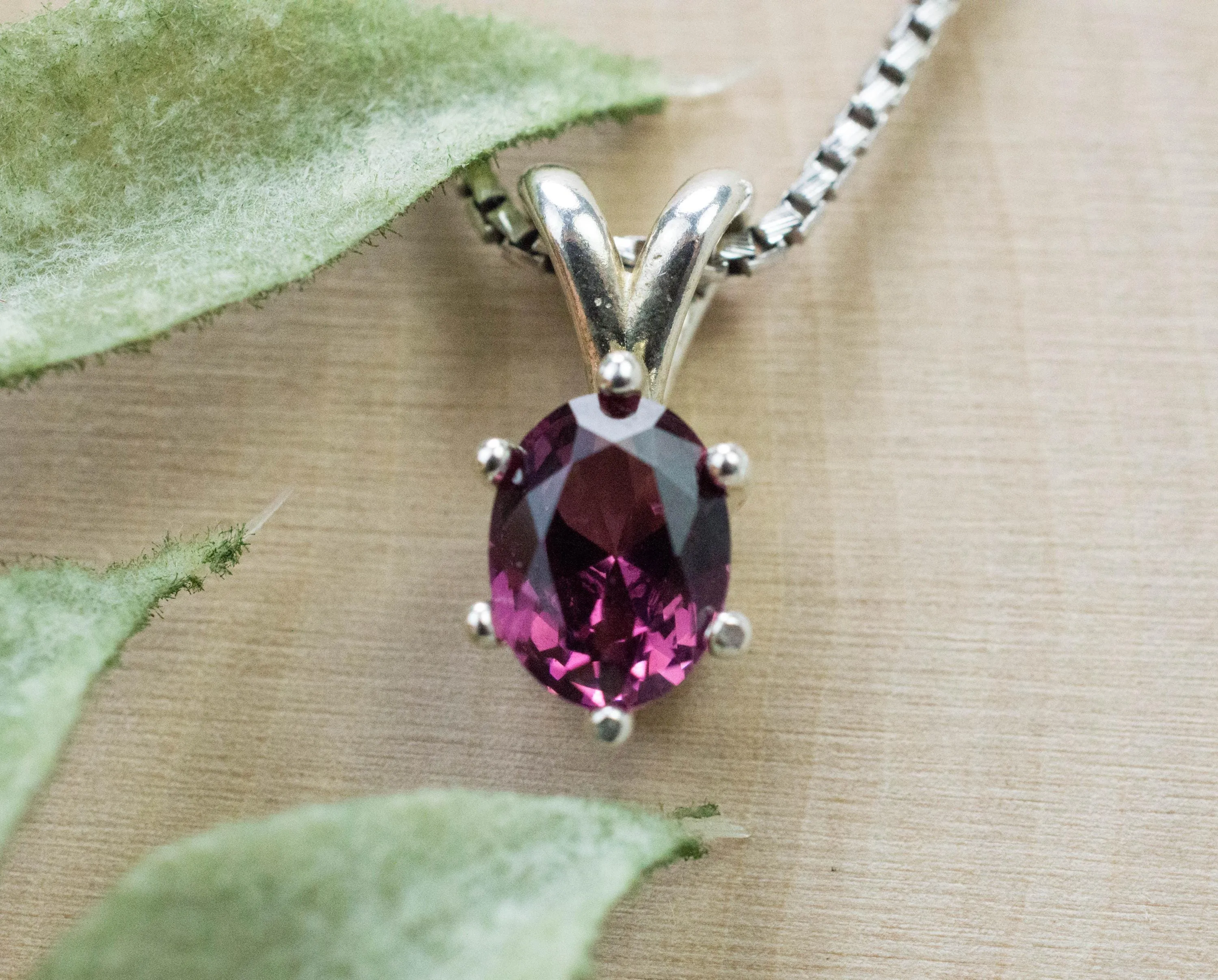 Rhodolite Garnet Pendant; Natural Untreated Tanzanian Garnet; 1.385cts