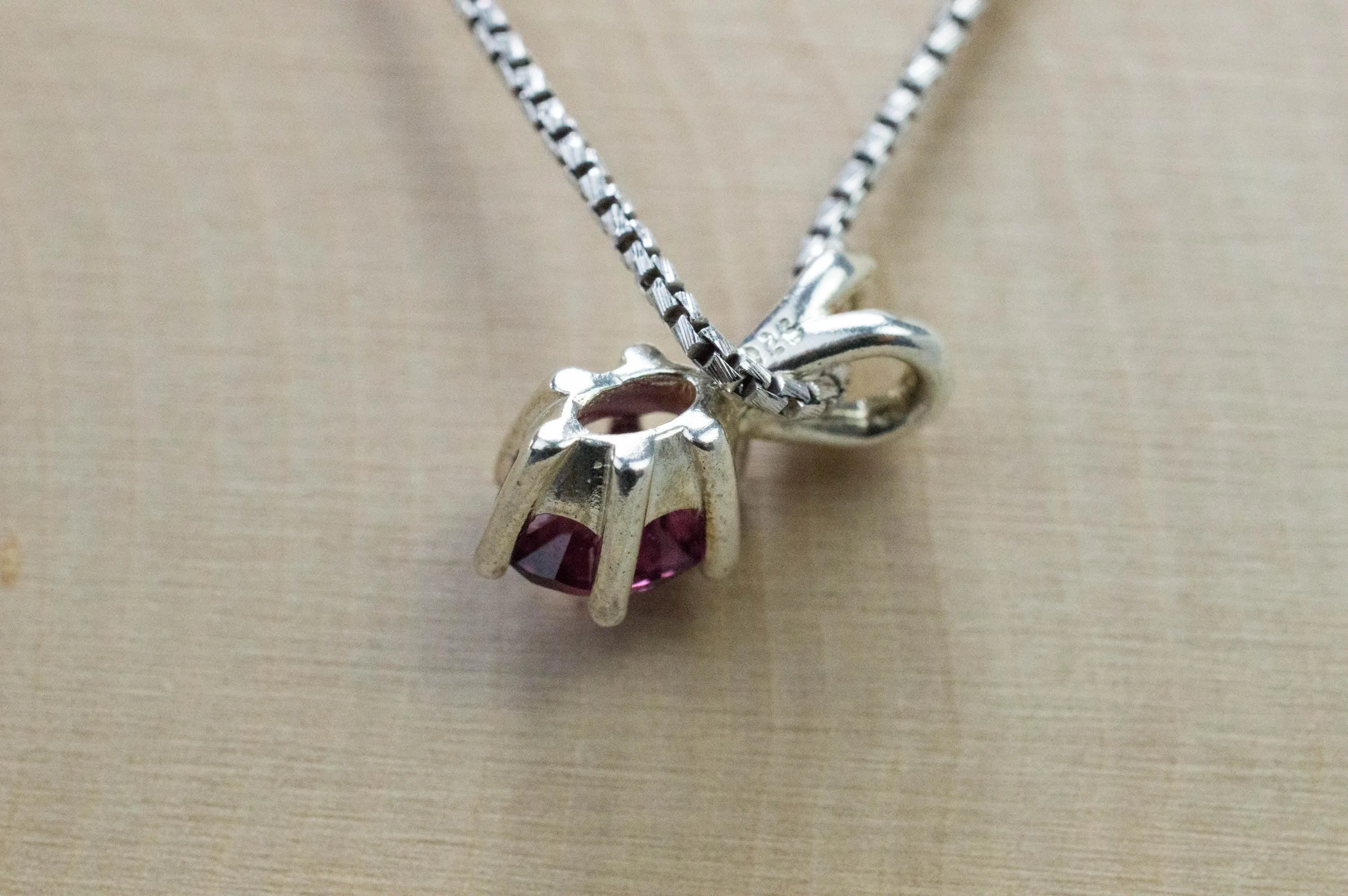 Rhodolite Garnet Pendant; Natural Untreated Tanzanian Garnet; 1.385cts