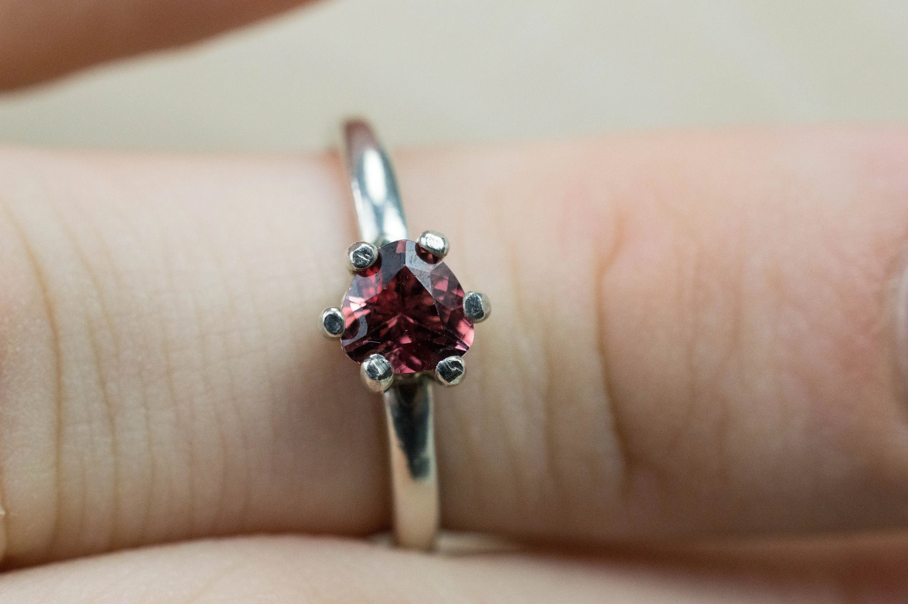 Rhodolite Garnet Ring; Genuine Untreated North Carolina Garnet; 0.585cts
