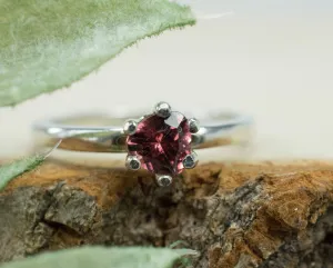 Rhodolite Garnet Ring; Genuine Untreated North Carolina Garnet; 0.585cts