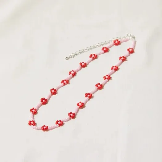 Sisaret Daisy Chain Necklace (Many Colors)