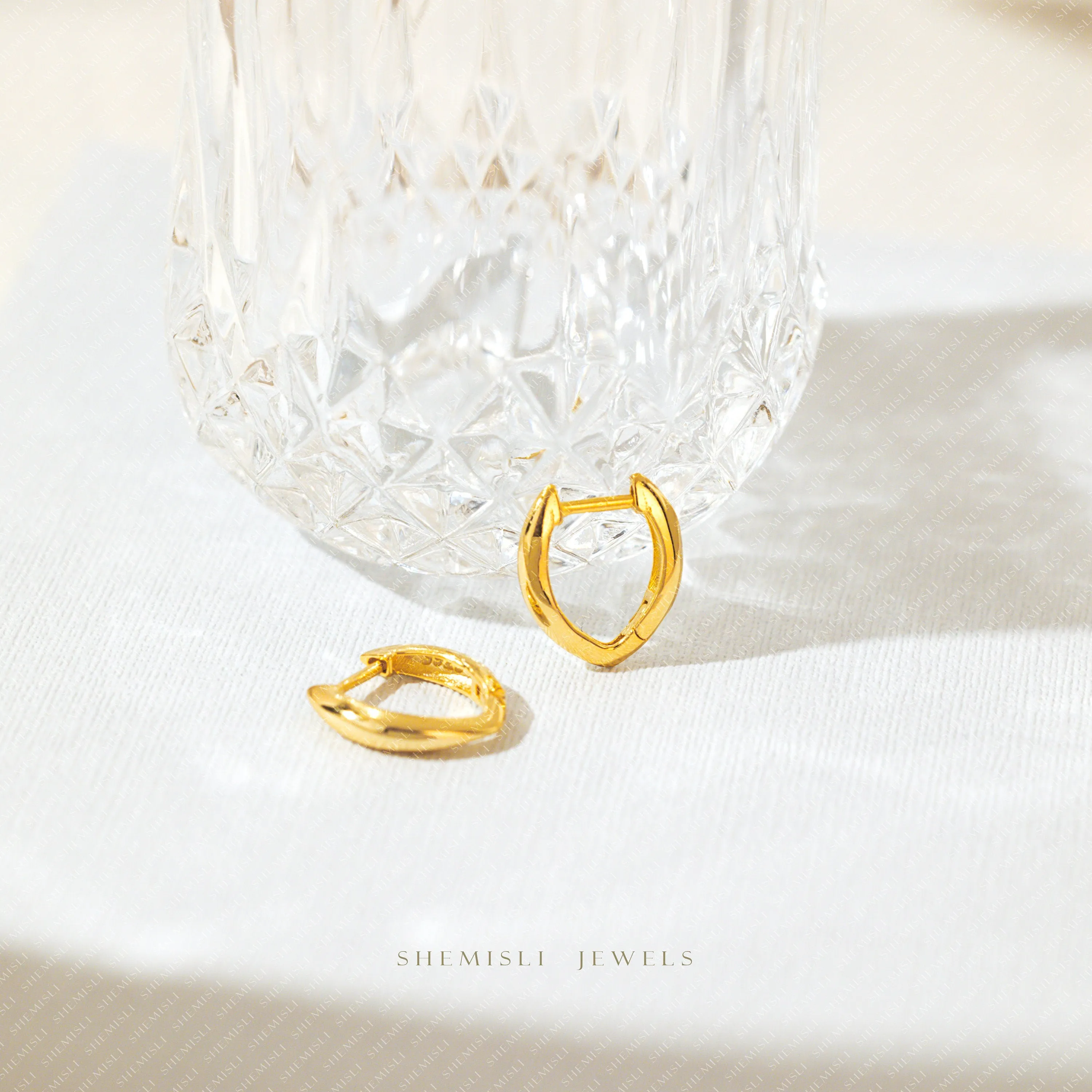 Sleek Pointed Oval Hoop Earrings, Unisex, Gold, Silver SHEMISLI - SH559
