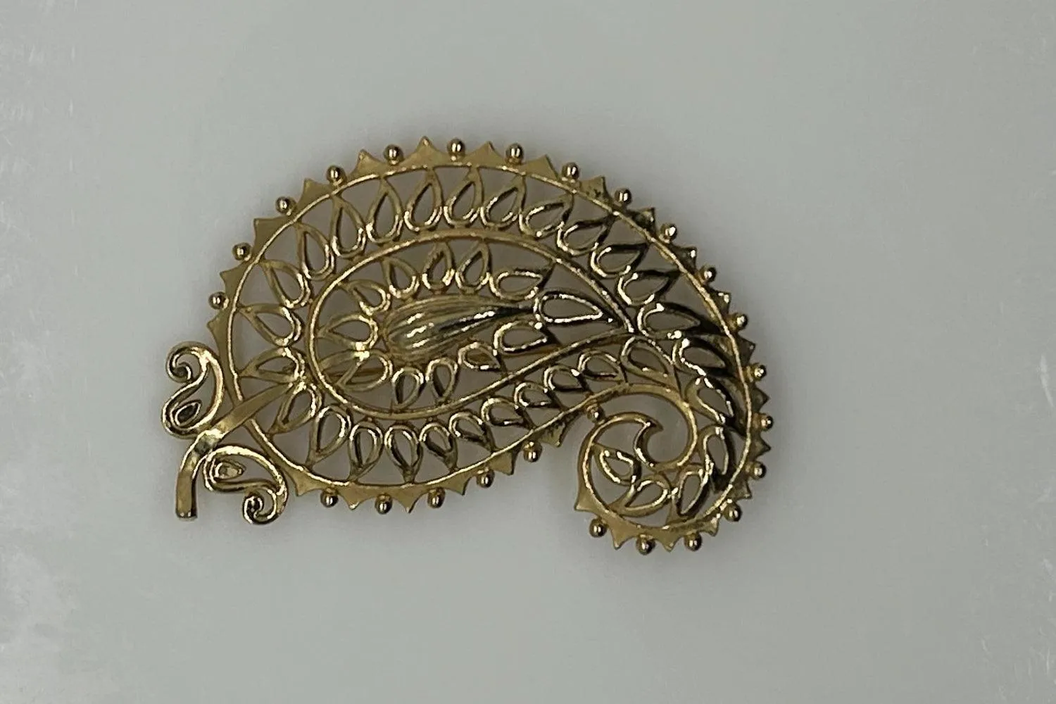 Vendome Gold Paisley Vintage Brooch