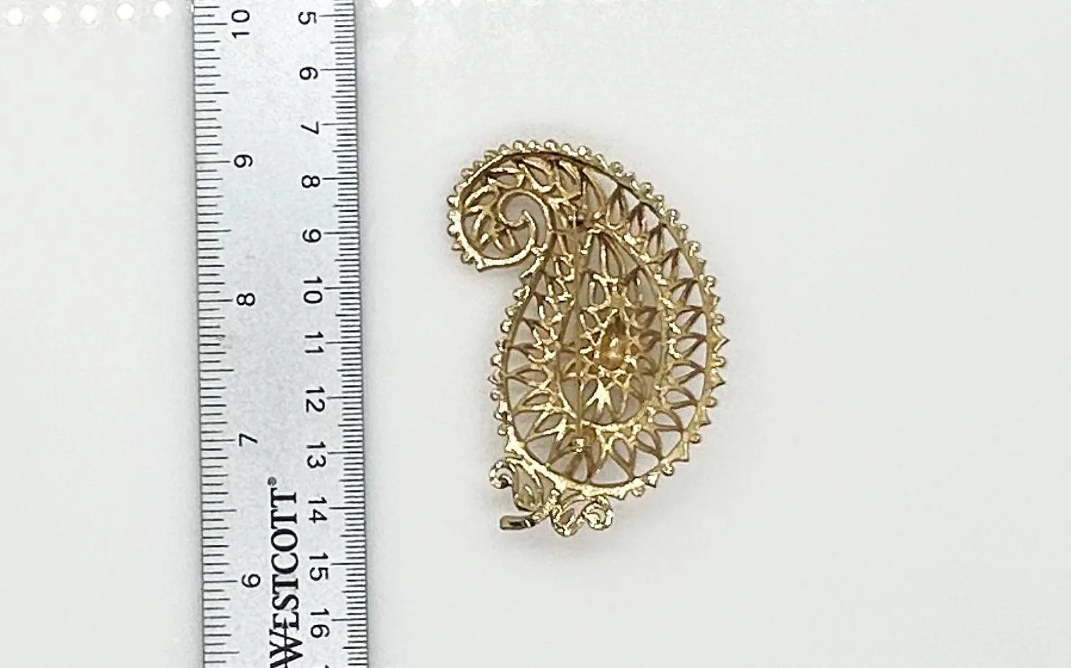 Vendome Gold Paisley Vintage Brooch