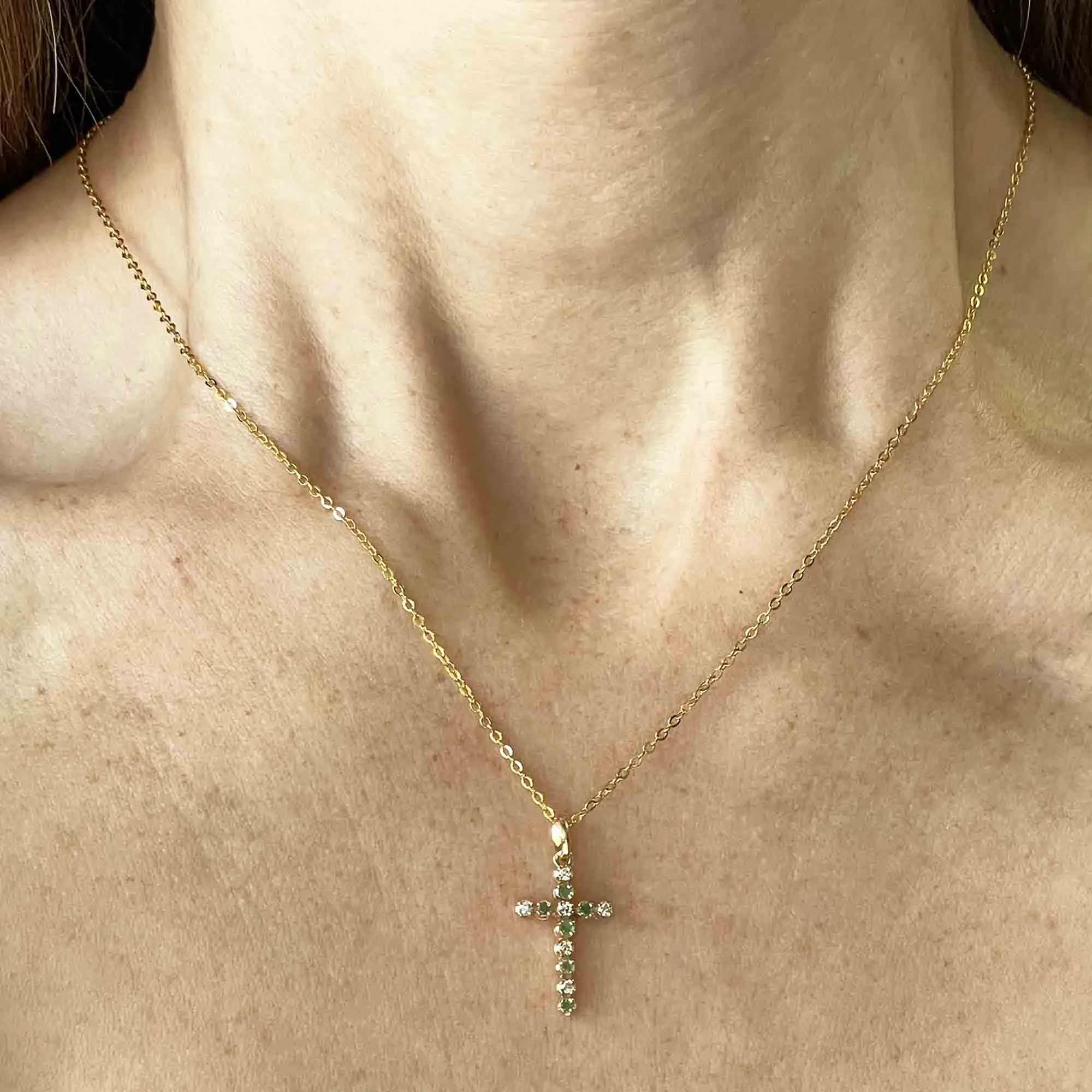 Vintage 14K Gold Diamond Emerald Cross Pendant Necklace