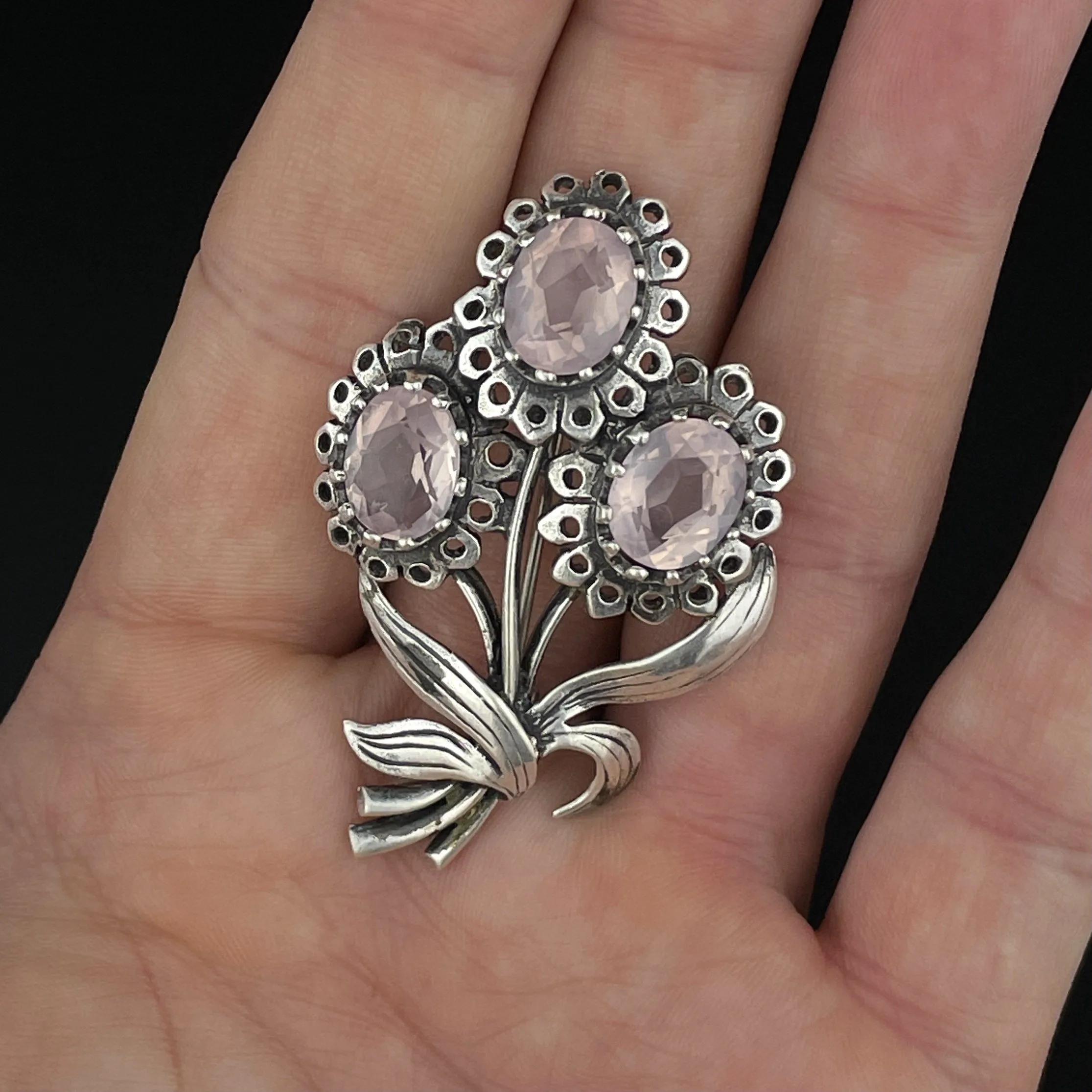 Vintage Silver 6.25 CTW Amethyst Floral English Brooch